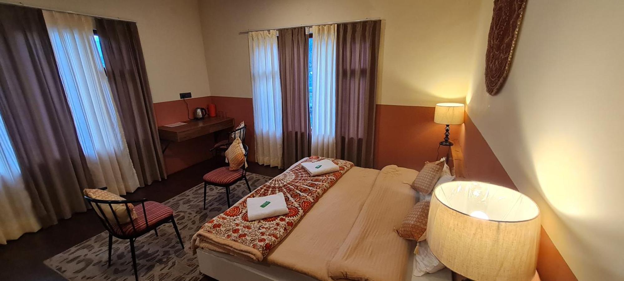 Anand Yul Jispa Hotel Exterior photo